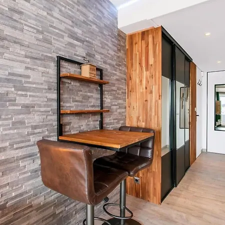 Café Loft 1-slaapkamerappartement Met Haven- En Mont Saint-loup-uitzicht Agde